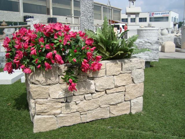 NUOVE FIORIERE "GNEISS ORO"